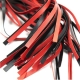Masívny kožený bič, červená a čierna farba, pletená rukoväť