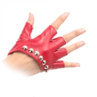 Červené kožené rukavice bez prstov, cvoky